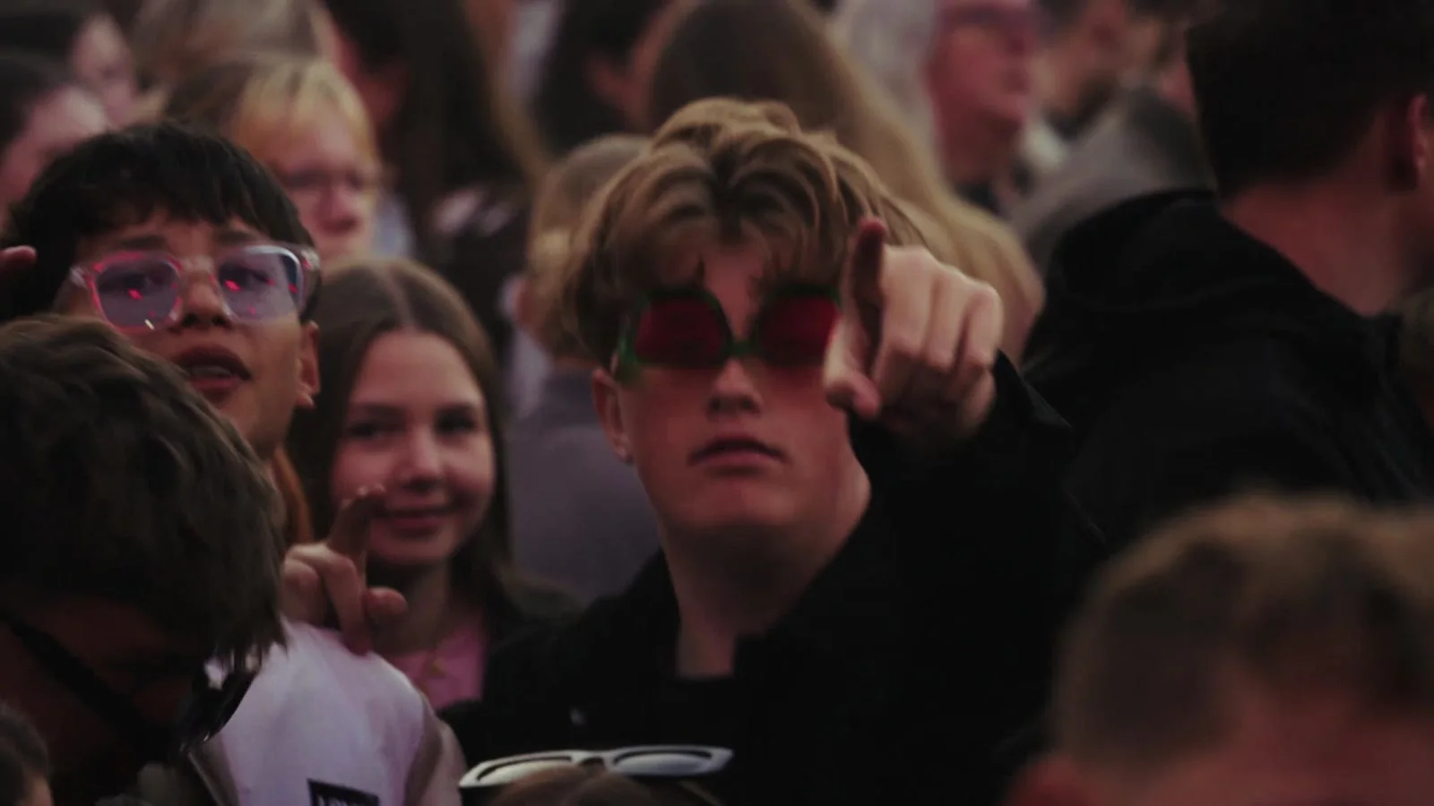 Zanger van Woodpeckers tijdens een liveoptreden